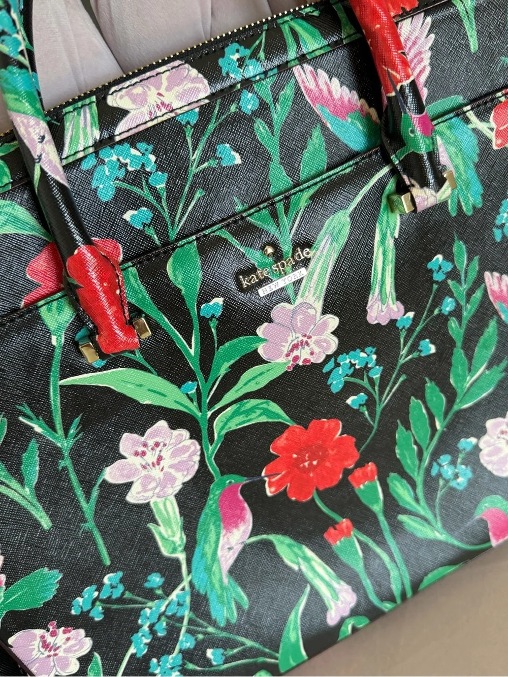 ⭐️FREE SHIPPING⭐️ kate spade Black Floral Hummingbird Satchel